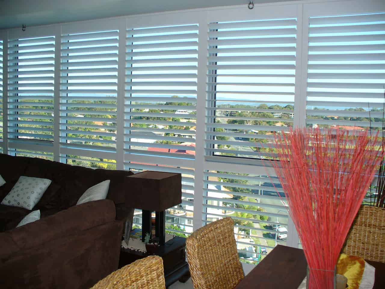 Read more about the article Timber Eco Plantation Shutters: A Gold Coast Homeowner’s Guide to Style and Sustainability